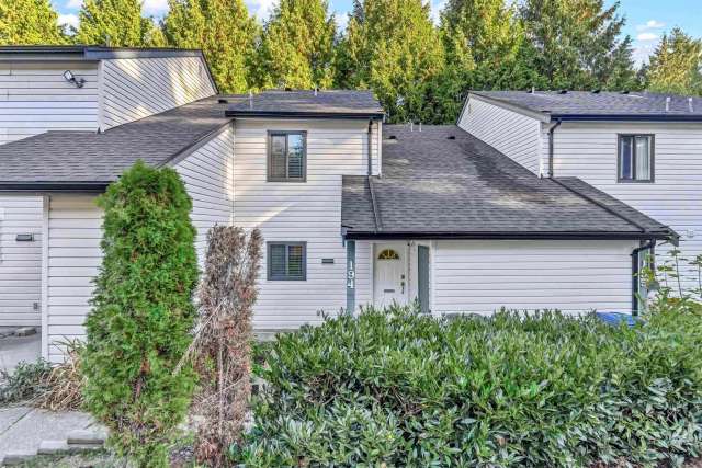 A $659,000.00 Townhouse with 3 bedrooms in East Newton, Surrey