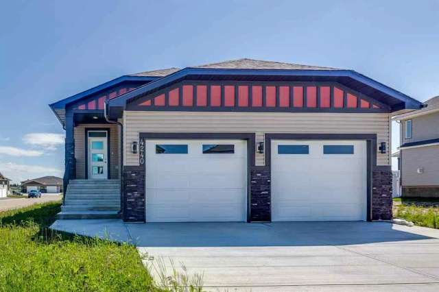 House For Sale in Innisfail, Alberta