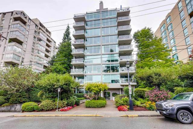 A $1,499,000.00 Apartment/Condo with 2 bedrooms in Ambleside, West Vancouver