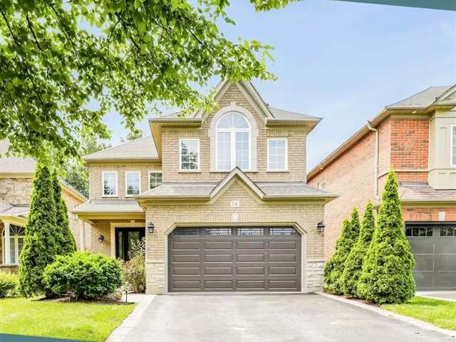 House For Sale in Whitby, Ontario