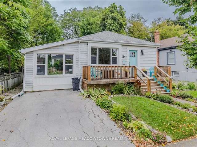 House For Sale in St. Catharines, Ontario