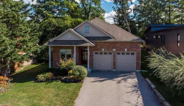 House For Sale in Barrie, Ontario