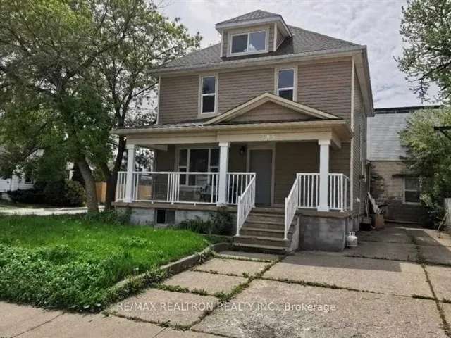 Duplex For Sale in Niagara Falls, Ontario