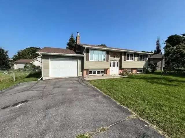 69 Old Oak Road -  in Kingston