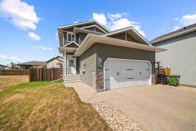 House For Sale in Camrose, Alberta