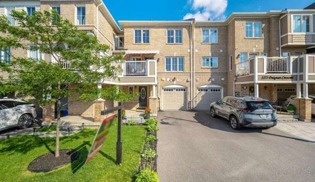 Townhouse For Sale in Gananoque, Ontario