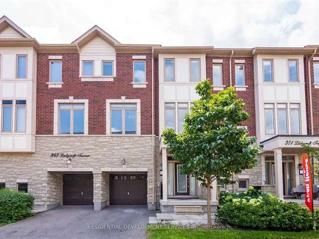 Townhouse For Sale in Mississauga, Ontario