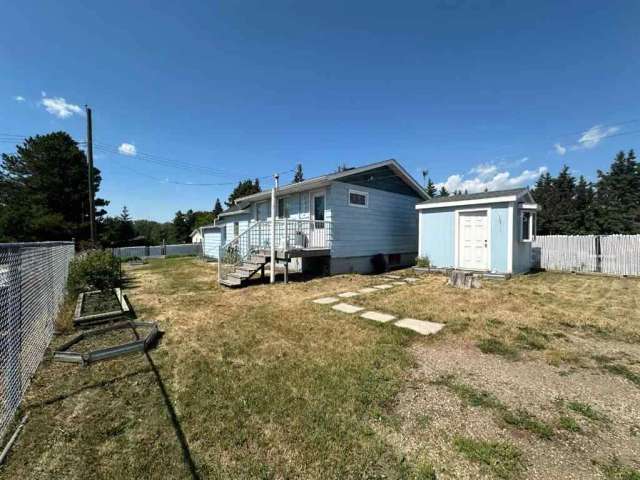 House For Sale in City of Lloydminster, Alberta