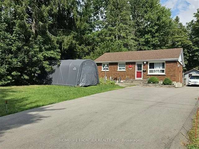 House For Sale in Georgina, Ontario