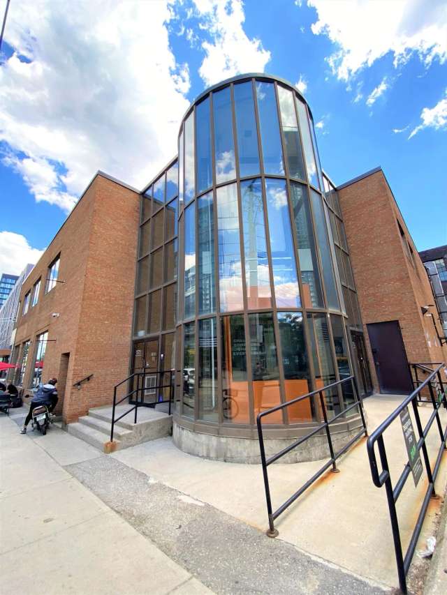 Office building For Rent in Hamilton, Ontario