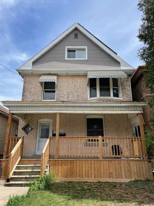 134 Rosslyn Ave N -  in Hamilton