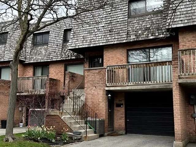 Townhouse For Rent in Markham, Ontario