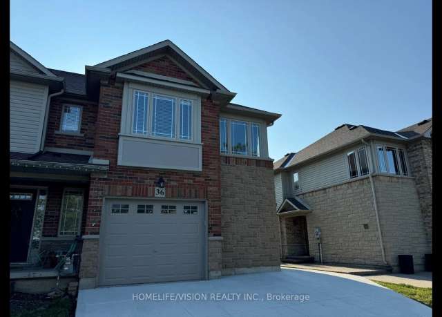 Townhouse For Rent in Hamilton, Ontario