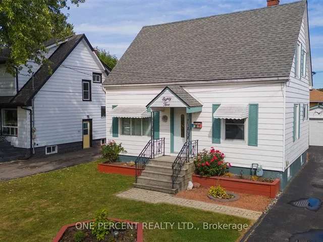 House For Sale in Port Colborne, Ontario