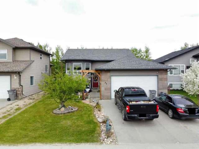 House For Sale in Whitecourt, Alberta