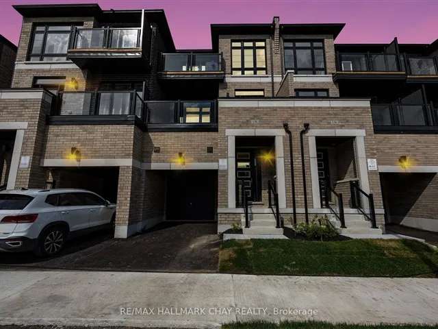 Townhouse For Rent in Barrie, Ontario