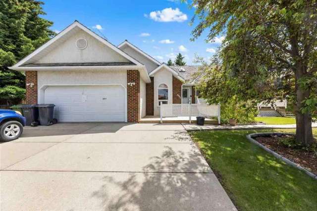 House For Sale in Olds, Alberta