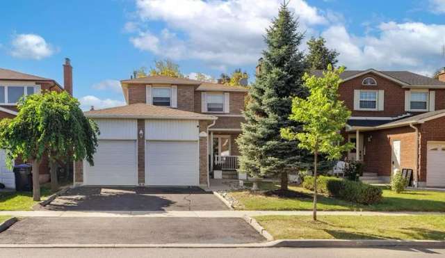 House For Sale in Brampton, Ontario