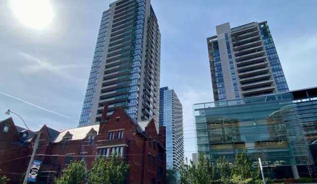 Condo For Sale in Toronto, Ontario