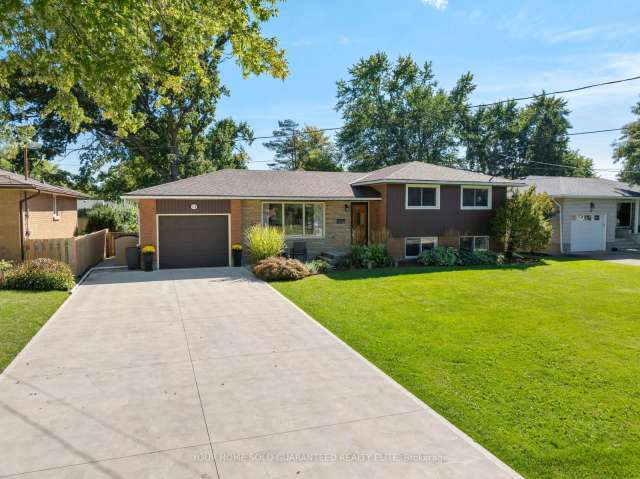 House For Sale in Welland, Ontario