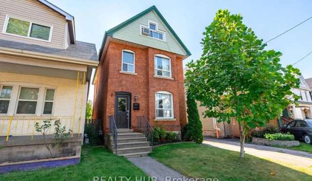 Duplex For Sale in Ottawa, Ontario