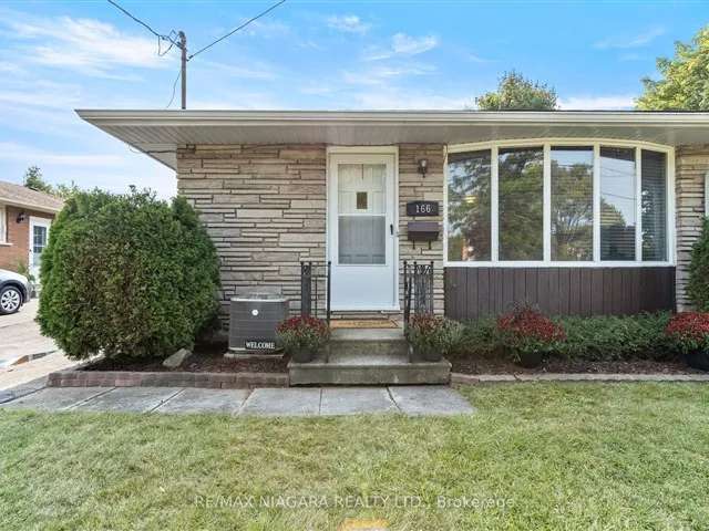 House For Sale in St. Catharines, Ontario