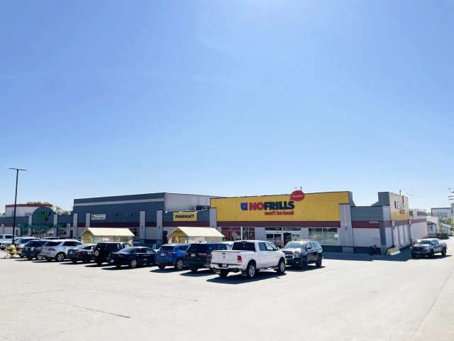 Retail For Rent in Surrey, British Columbia