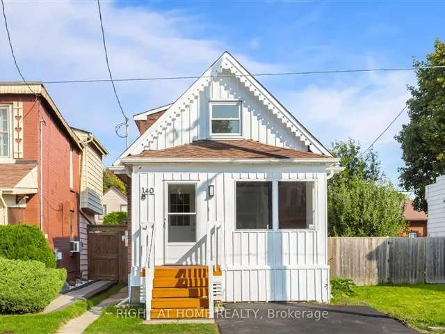 House For Sale in Oshawa, Ontario