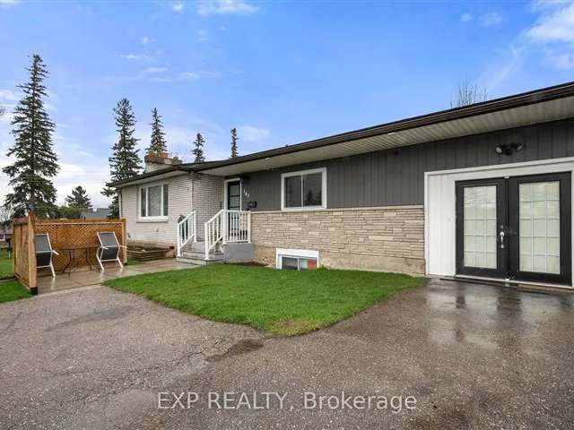 Duplex For Sale in Strathmore, Alberta