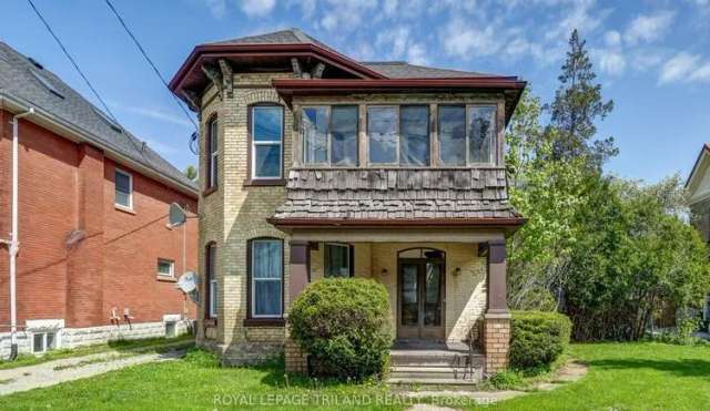 Duplex For Sale in Ottawa, Ontario