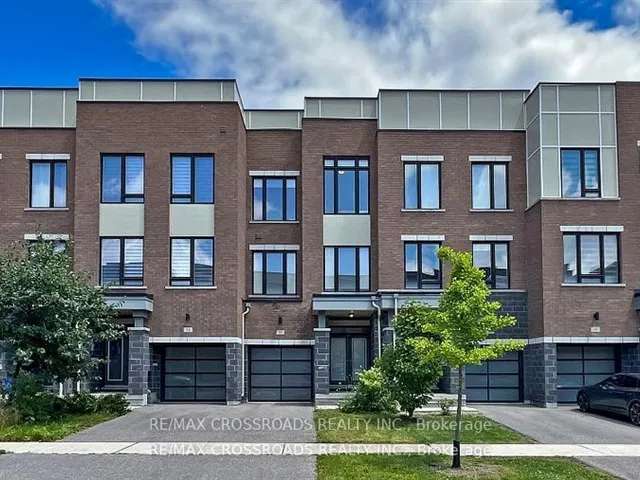 Townhouse For Rent in Vaughan, Ontario