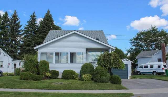 House For Sale in Peterborough, Ontario