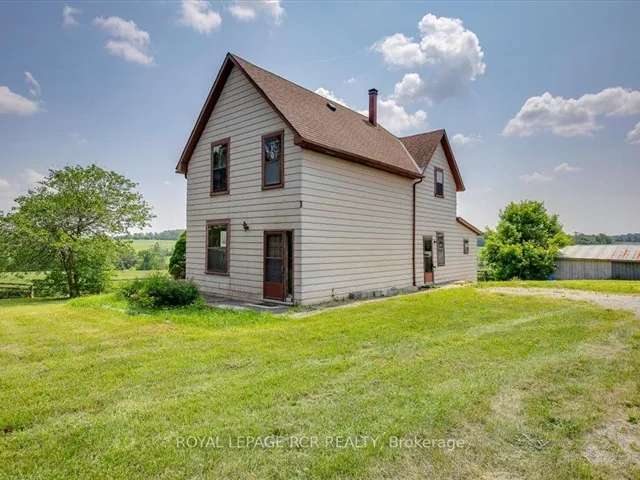 Farm For Sale in New Tecumseth, Ontario