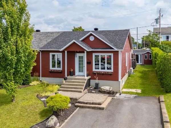 Bungalow-Semi-detached for sale (Centre-du-Québec) #QU568