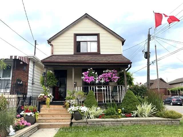 House For Sale in Hamilton, Ontario