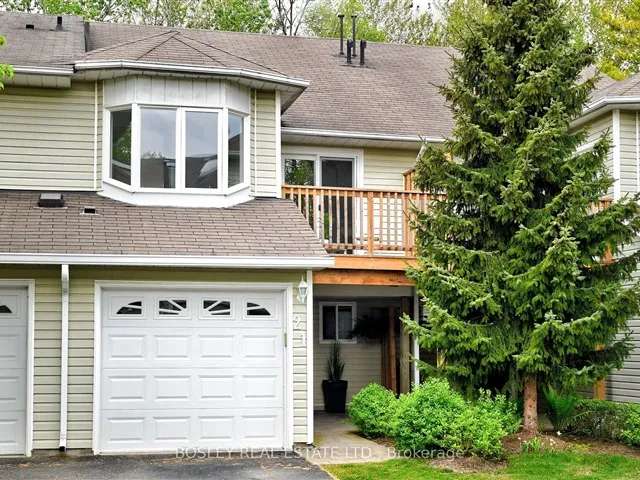 Townhouse For Sale in Collingwood, Ontario