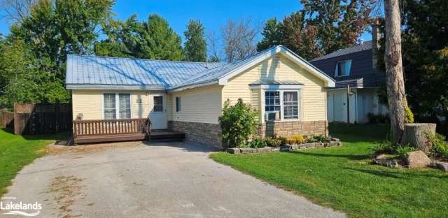 House For Sale in Severn, Ontario