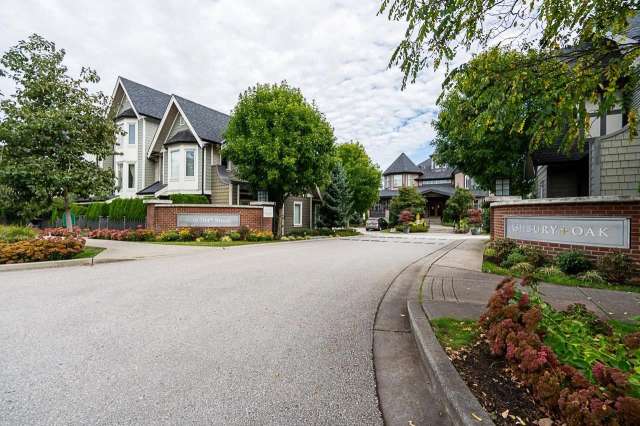 A $924,900.00 Townhouse with 3 bedrooms in Willoughby Heights, Langley