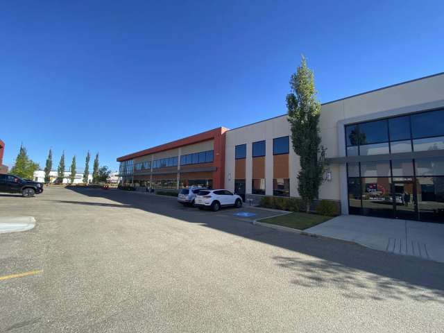 Industrial For Rent in Edmonton, Alberta