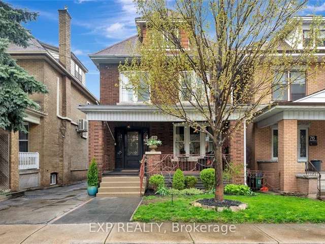 House For Sale in Hamilton, Ontario