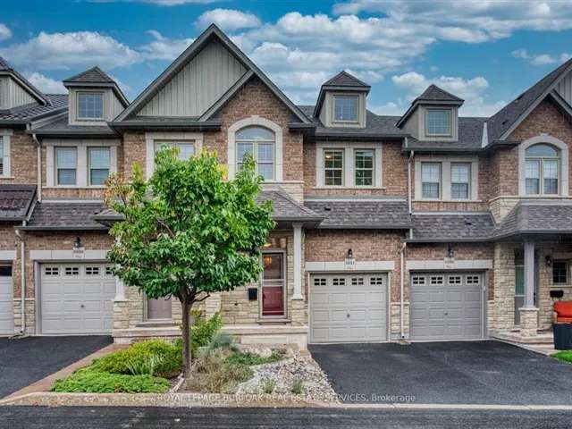 Townhouse For Sale in Burlington, Ontario