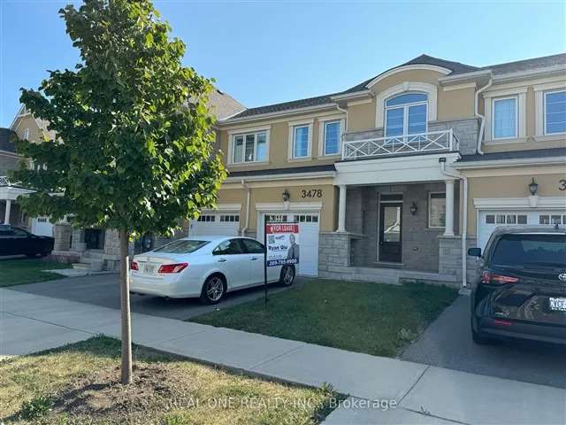 Townhouse For Rent in Oakville, Ontario