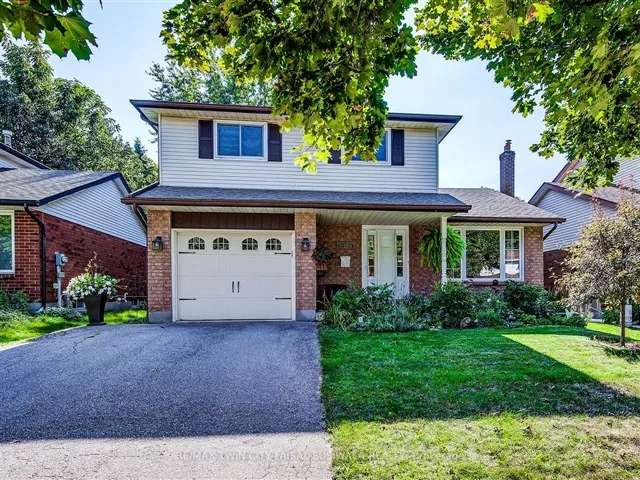 House For Sale in Waterloo, Ontario