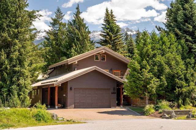 A $4,250,000.00 House/Single Family with 3 bedrooms in Whistler Cay Estates, Whistler