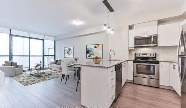 Condo For Sale in Vaughan, Ontario