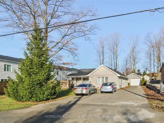 House For Sale in Barrie, Ontario