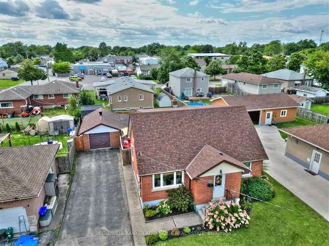 House For Sale in Welland, Ontario