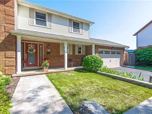 House For Sale in Grimsby, Ontario