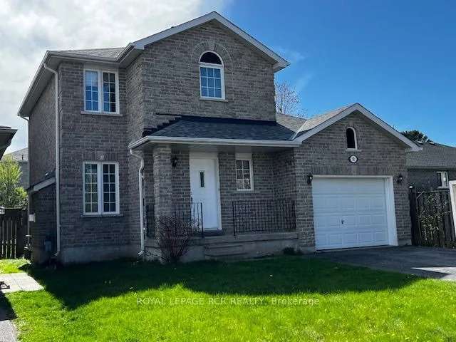 House For Sale in Barrie, Ontario