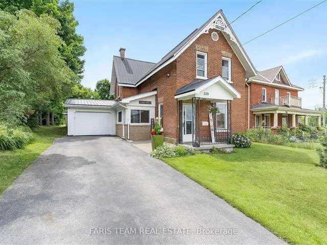 House For Sale in Gananoque, Ontario